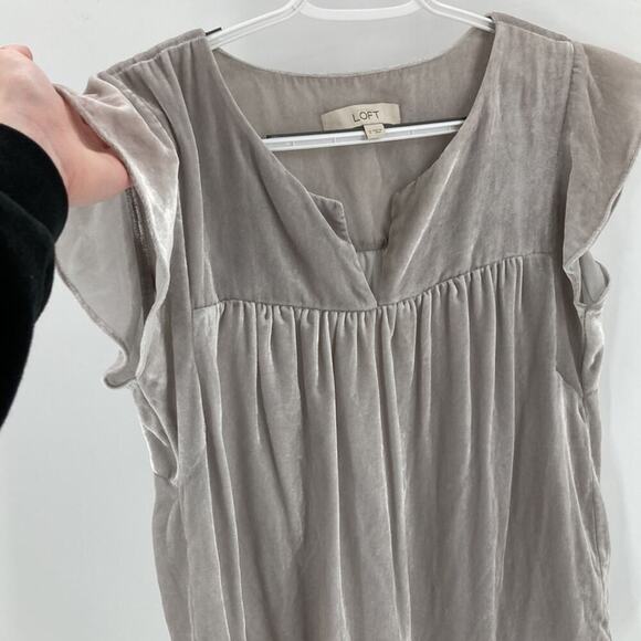 Loft grey velvet flutter sleeve chic holiday semi formal loose fit top size s - Picture 3 of 5